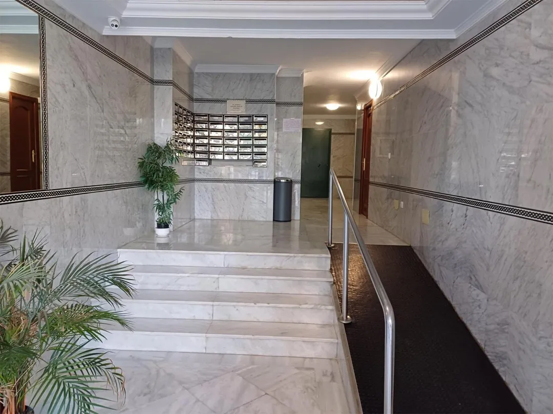 Piso en  Avenida de los Lirios Local - Foto 16