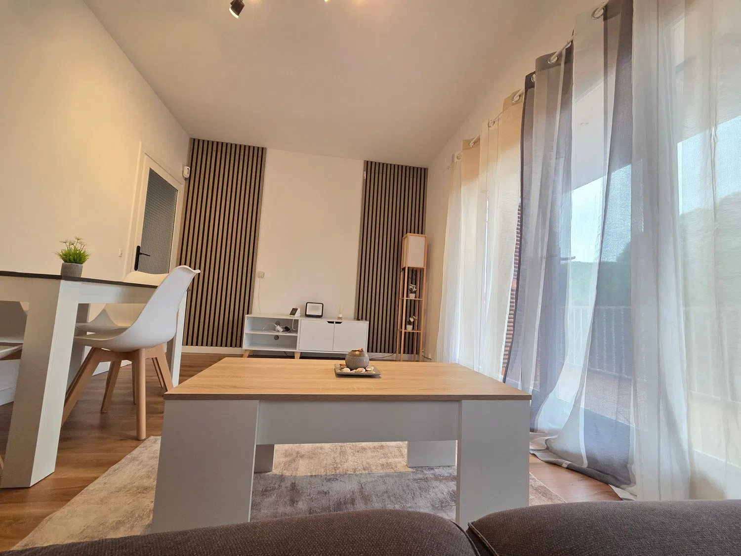 Piso en La Pineda - Foto 9