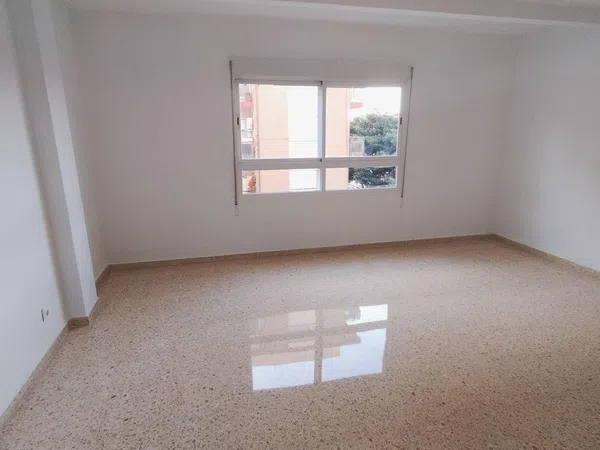 Piso en Calle Hospital - Foto 4