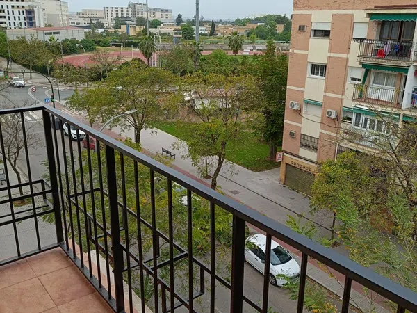 Piso en calle Doctor José Altolaguirre, 2 - Foto 2