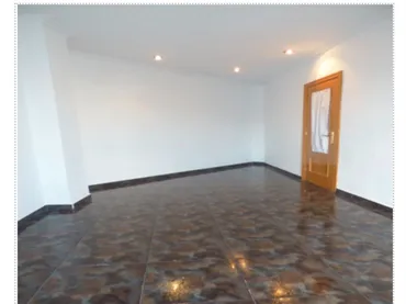 Piso en  Carrer de Cadis 88 - Foto 2
