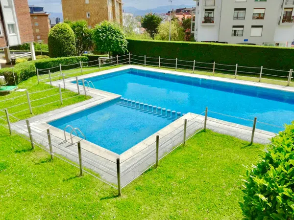 Piso en calle Valdenoja, 52