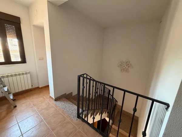 Chalet adosado en Polan - Foto 16