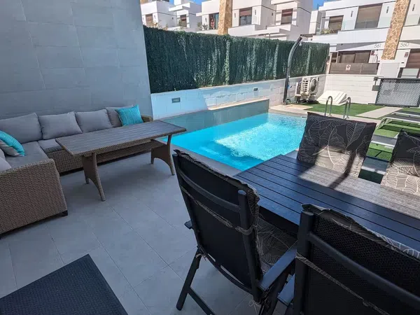 Chalet adosado en Calle Bidasoa, 13, Villamartín - Foto 4
