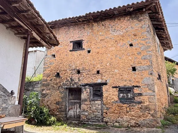 Casa de pueblo en Vallobil s/n - Foto 2