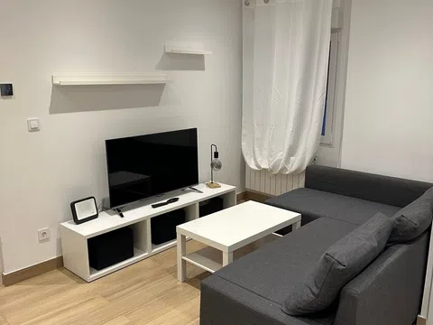 Piso en calle Olagibel, 57