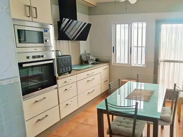 Chalet adosado en Calle Sabadell, 1, Hispanoamérica-Universidad - Foto 3