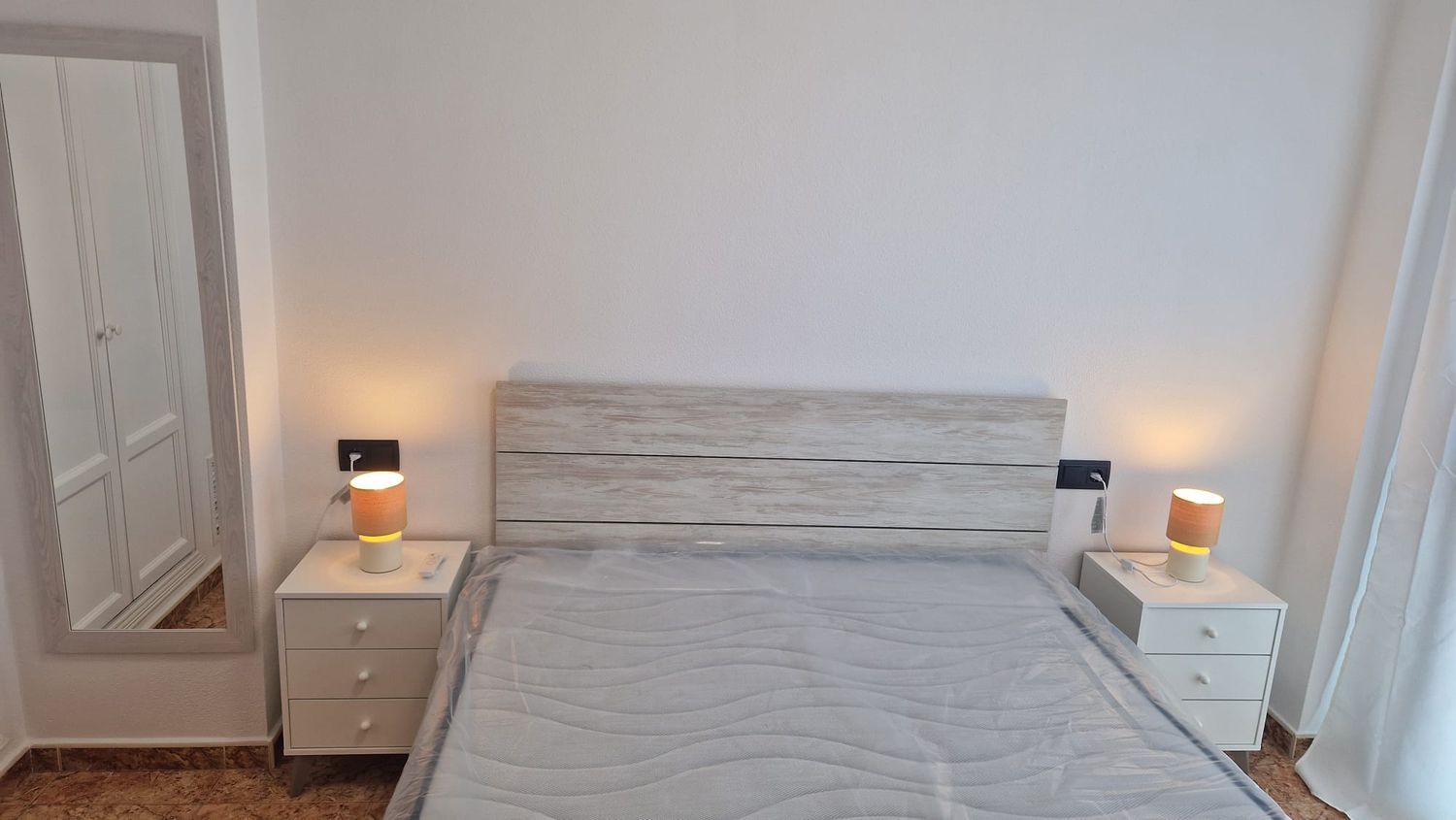 Piso en avenida Don Juan de Borbon, 3 - Foto 8