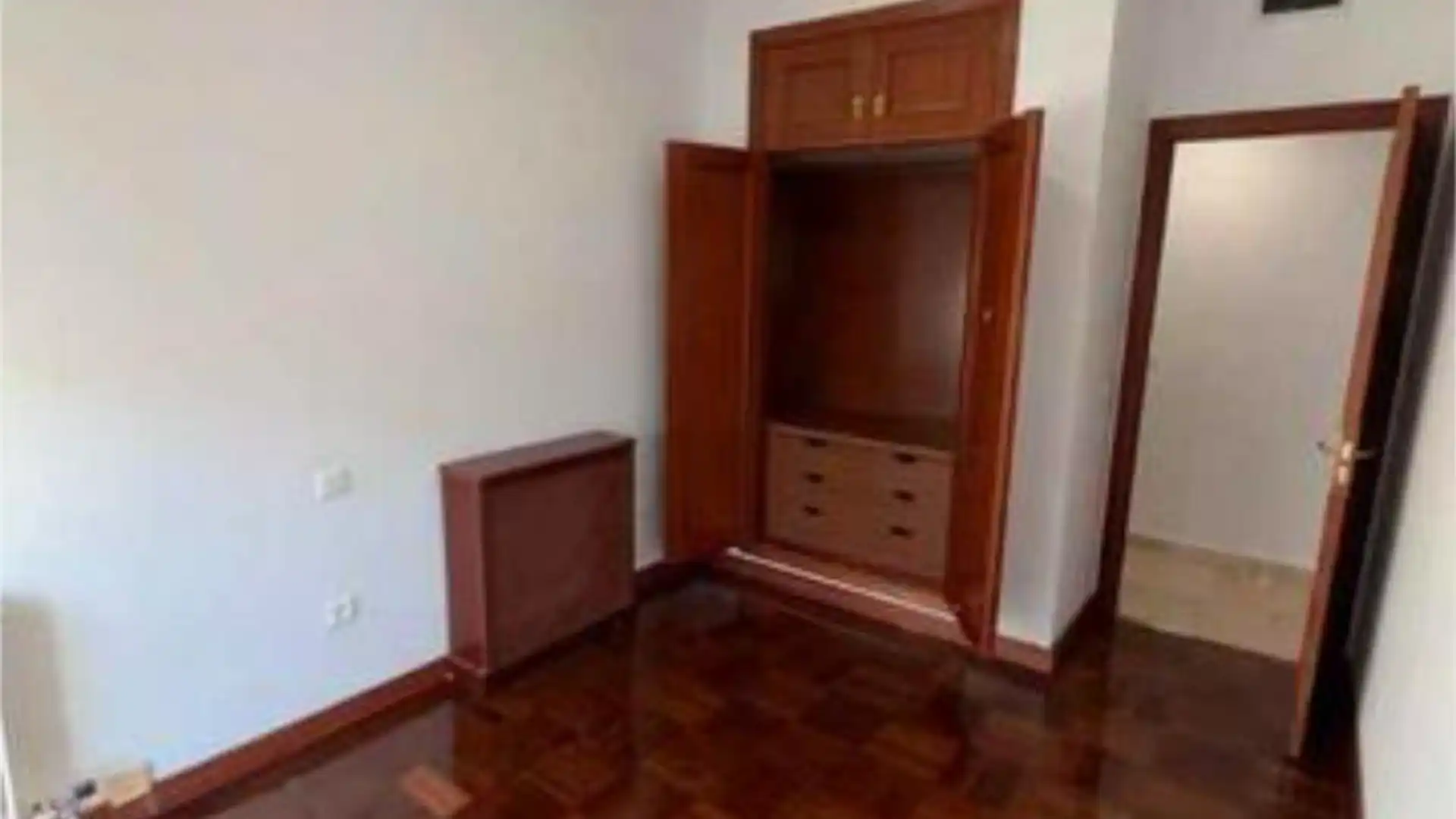 Piso en Zona Eroski - Foto 6