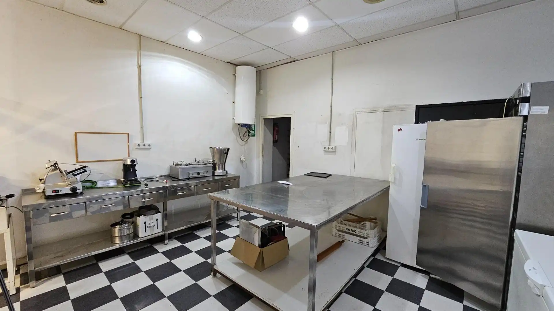 Local comercial en   DEMOSTENES DE 34 - Foto 6