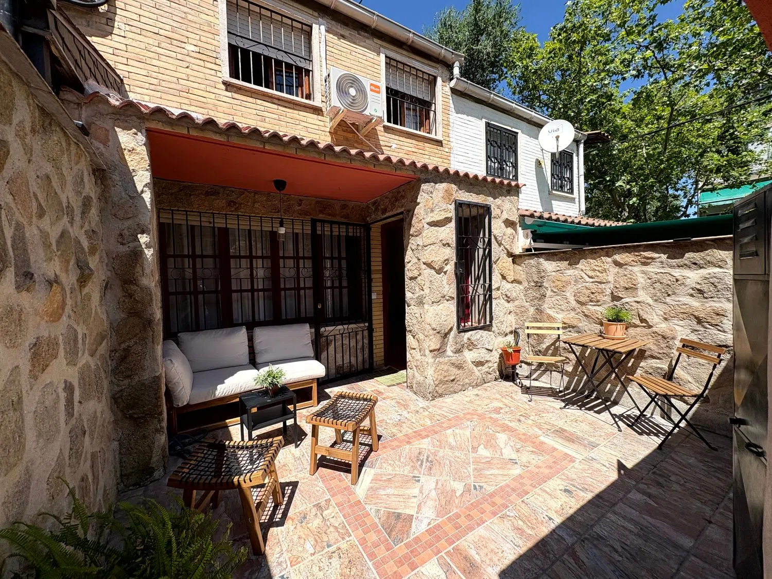 Chalet adosado en calle de Sabadell, 45 - Foto 3