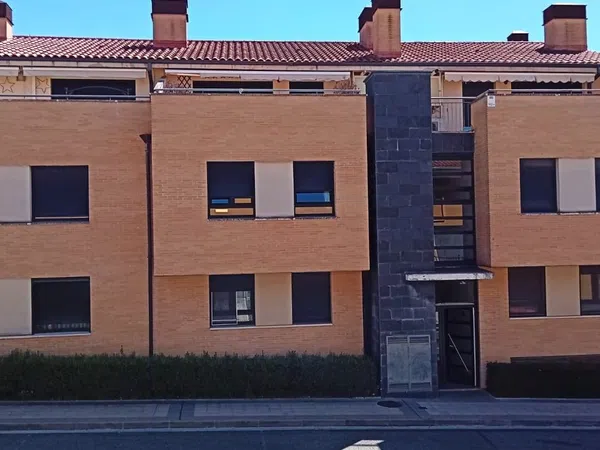 Piso en Calle de Torres de Elorz, 11 - Foto 1