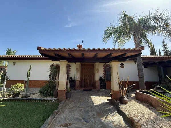 Casa o chalet independiente en Calle del Pino Sol, 169 - Foto 1