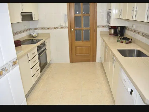 Piso en Poeta Zorrilla, 4