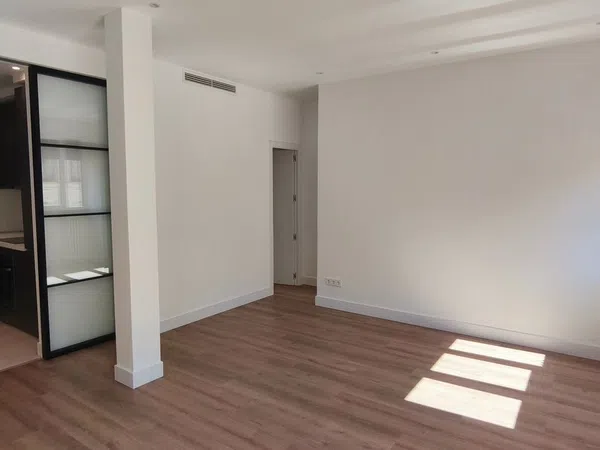Piso en calle de Eguilaz, 4