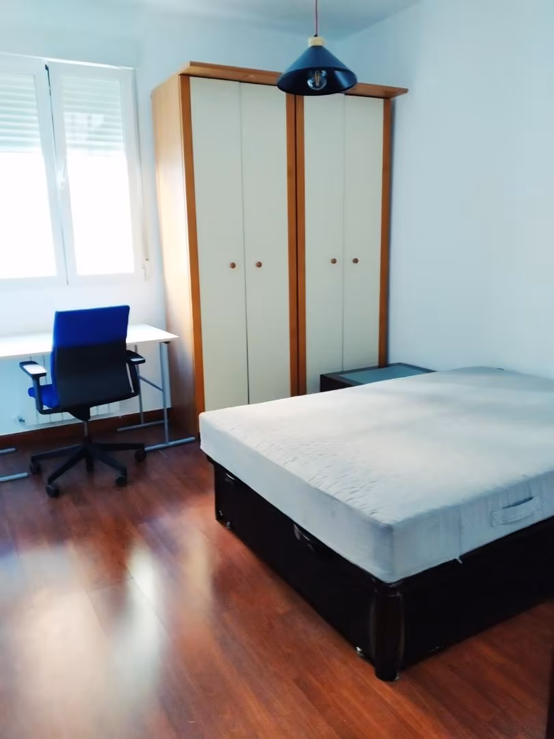 Piso en  Glorieta Embajadores 10B - Foto 3