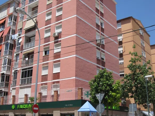 Piso en Calle Reboul, 36, Cruz del Humilladero - Los Tilos - Foto 1