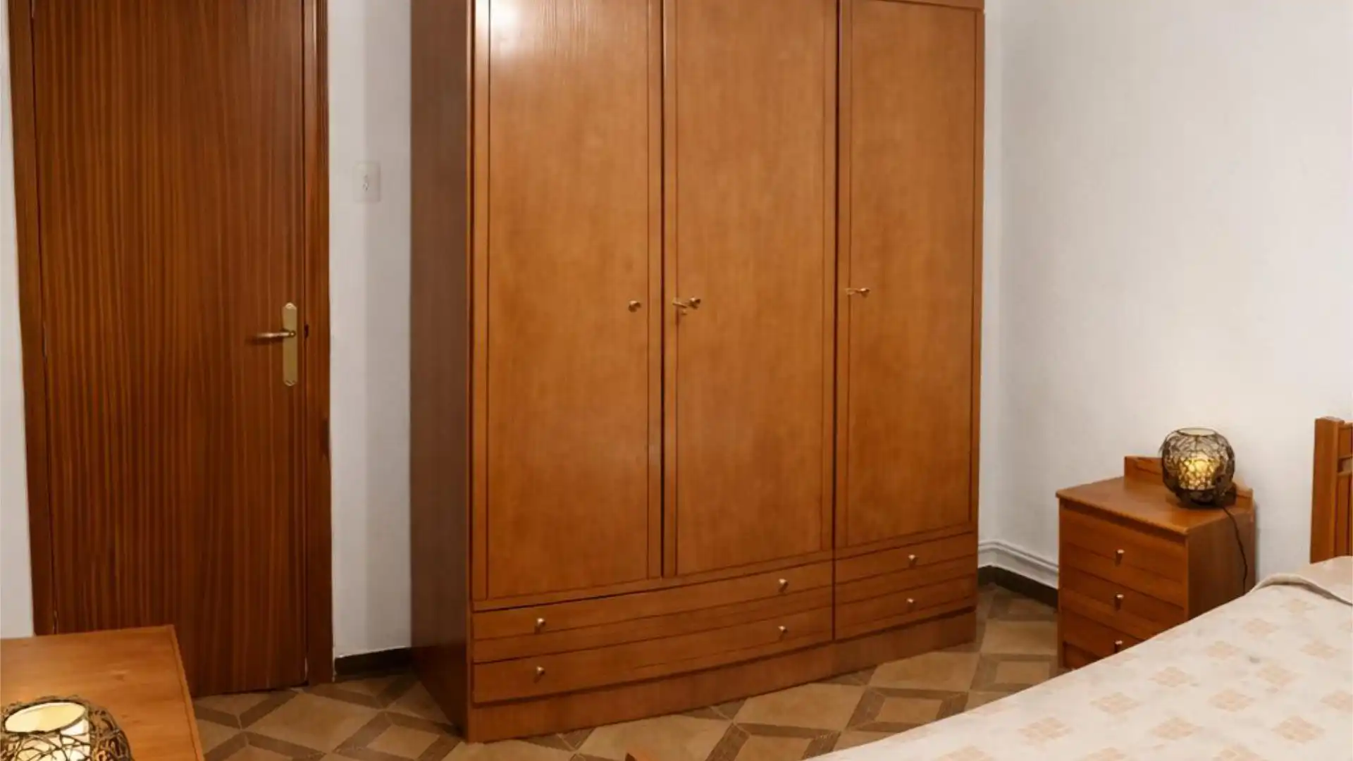 Piso en  Calle del Monasterio de la Oliva 4 - Foto 2