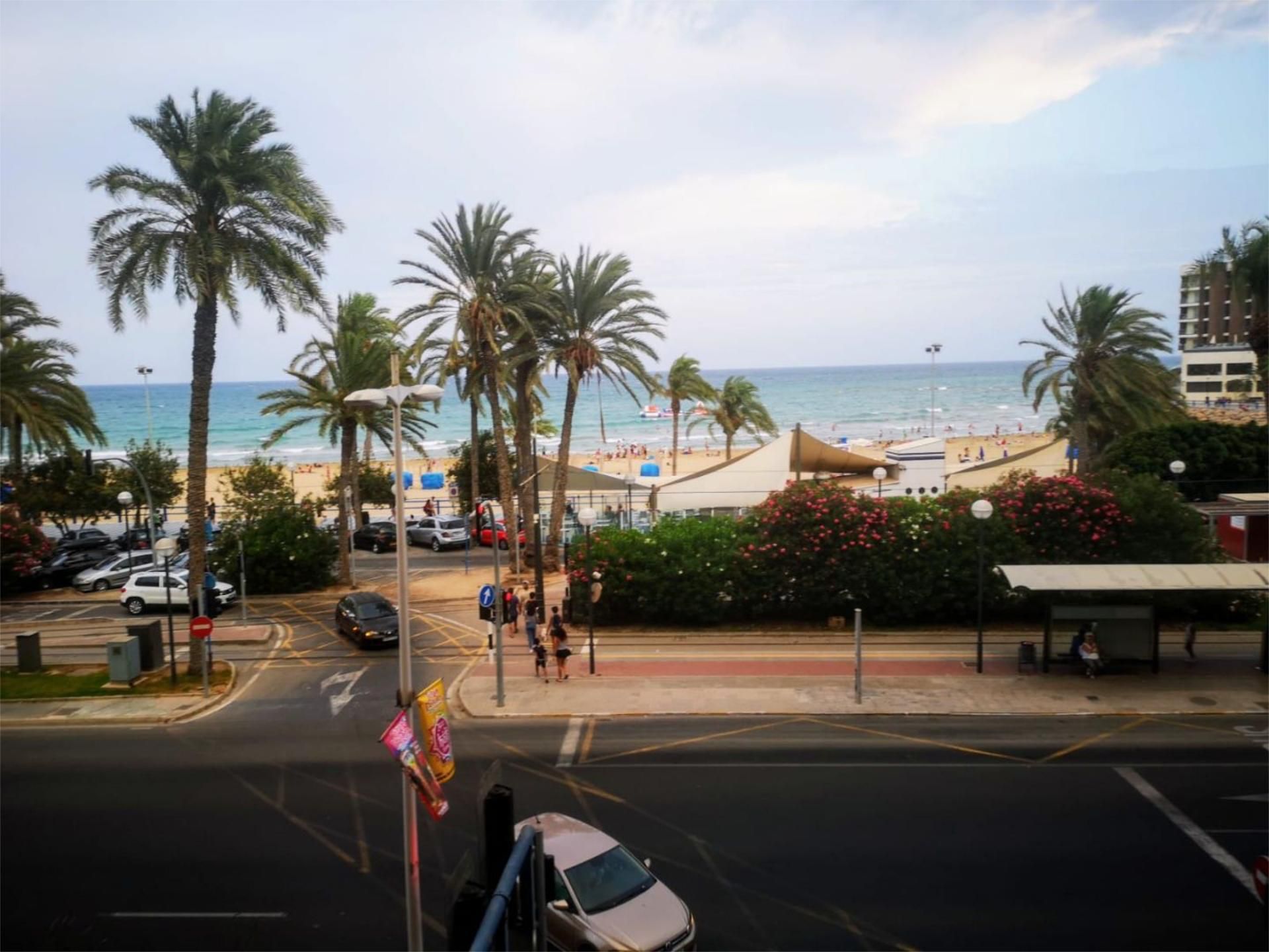 Casa adosada en  Avinguda Juan Bautista Lafora 8 - Foto 7