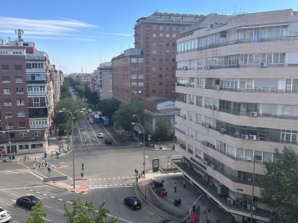 Piso en calle de Francisco Silvela, 56 Duplicado