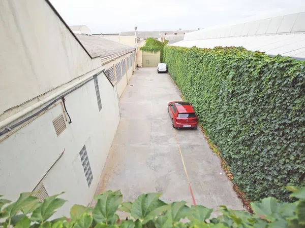 Nave en Calle Arquímedes - Foto 7