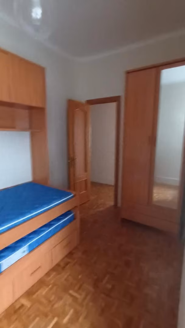 Piso en  Calle del Alcalde Sainz de Baranda 22
