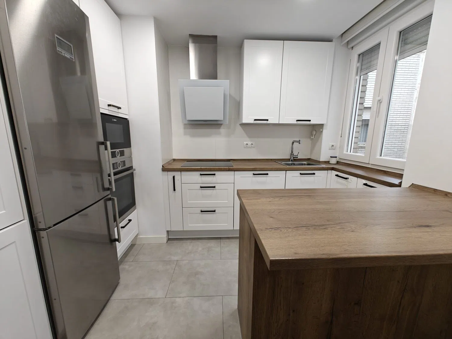 Piso en calle de la Infanta Mercedes, 61 - Foto 6