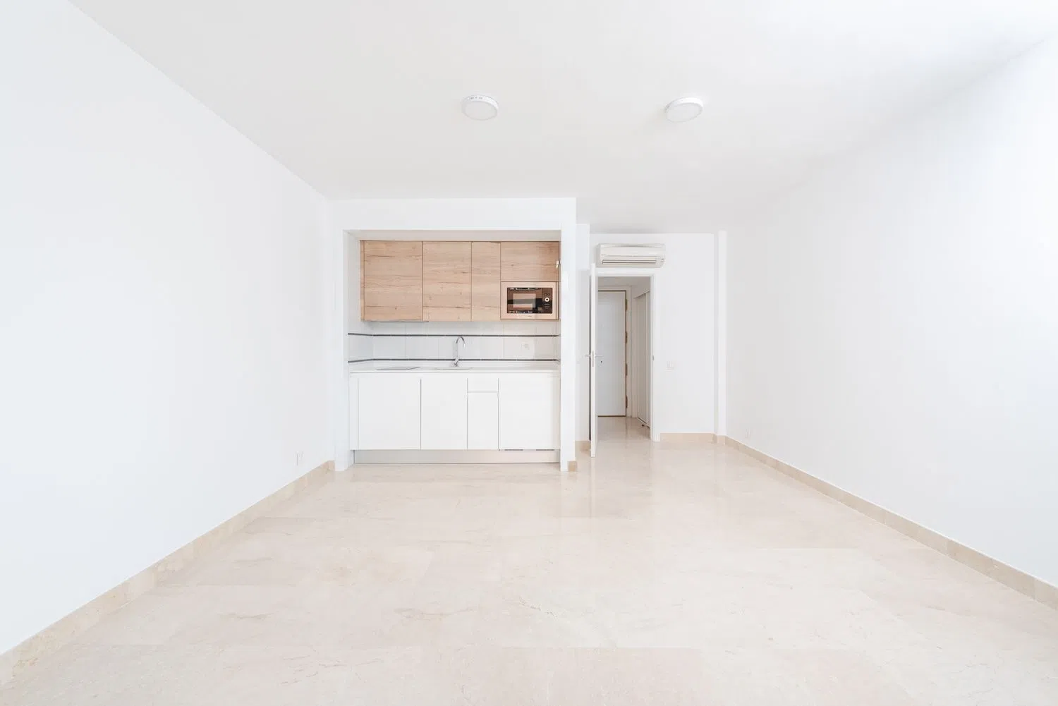 Estudio en avenida del Papa Negro - Foto 2