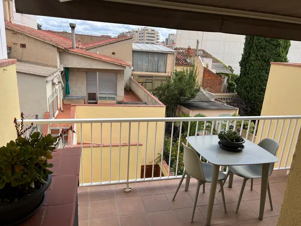 Estudio en calle de Topete, 11