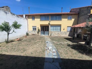 Casa adosada en  Calle Máximo Casado Carrera 6 - Foto 5