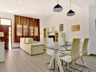 Apartamento en Cerca del palacio de deportes - Foto 1