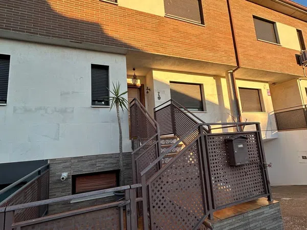 Casa o chalet independiente en Calle Toribio Laínez, 36 - Foto 2