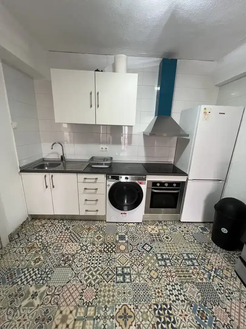 Piso en  Calle Rodrigo Vivas Miras 47 - Foto 8