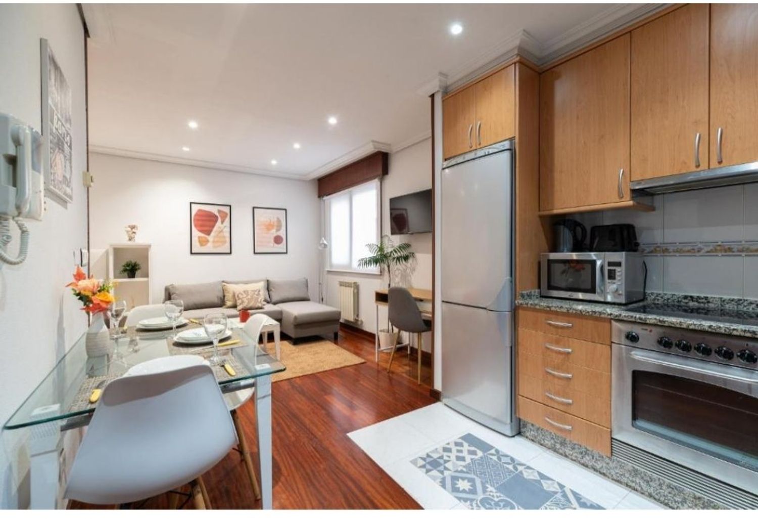 Estudio en avenida de Castrelos, 240 - Foto 1