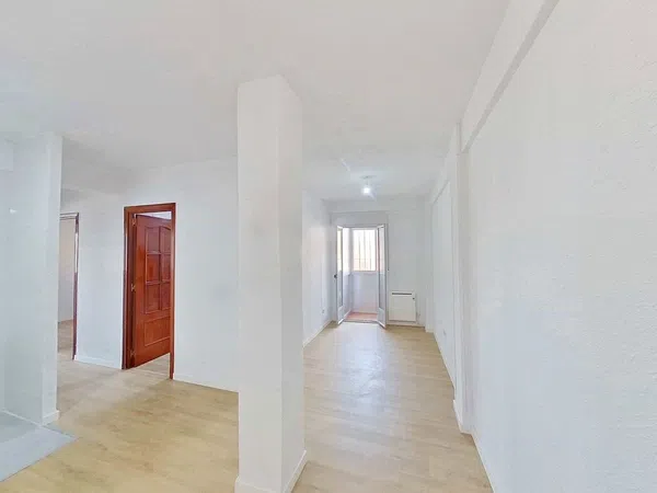 Piso en Entrevías - Foto 1