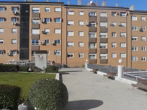 Piso en calle Pintor Velazquez, 43 - Foto 4