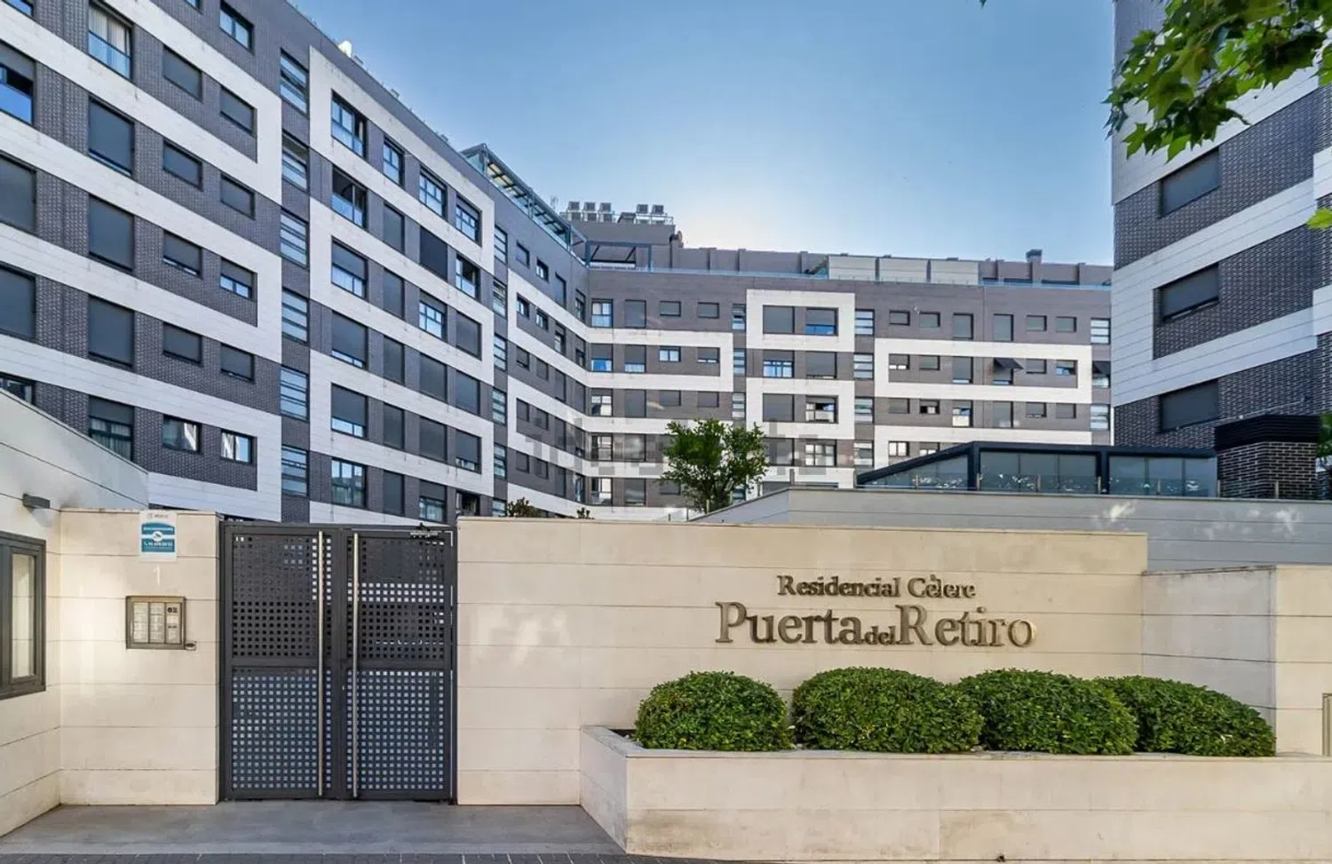 Piso en calle de Carlos y Guillermo Fernández Shaw, 1 - Foto 1