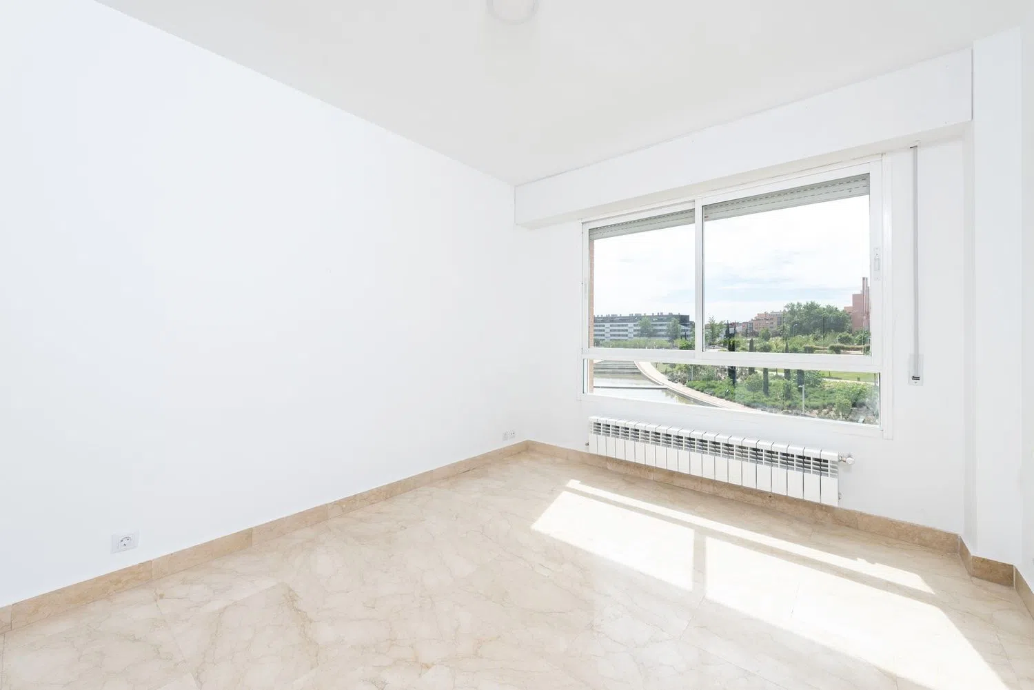 Piso en calle de Esteban Palacios - Foto 4