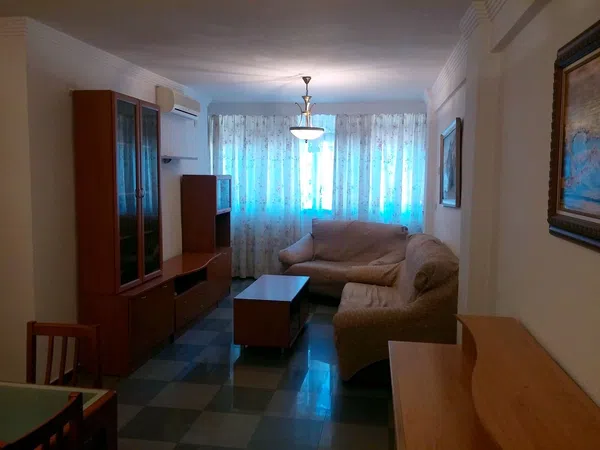 Piso en calle Emilio Prados, 16
