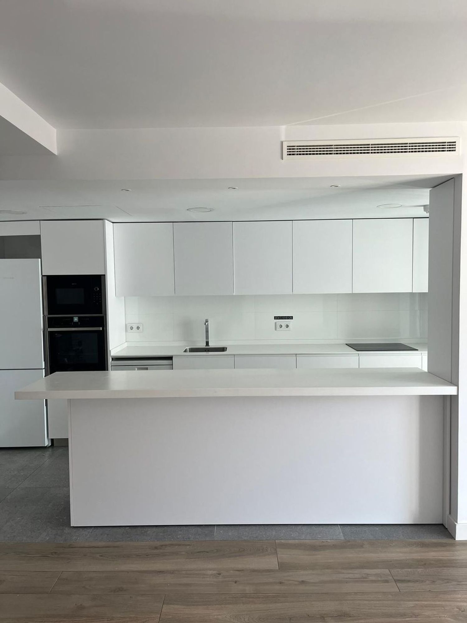 Piso en calle Consuegra, 4 - Foto 2