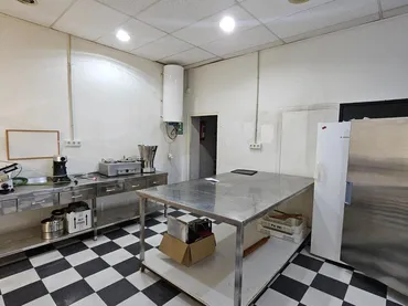 Local comercial en   DEMOSTENES DE 34 - Foto 6