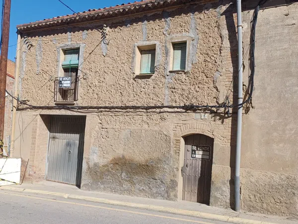 Casa de pueblo en Avenida de Catalunya, 8 - Foto 2