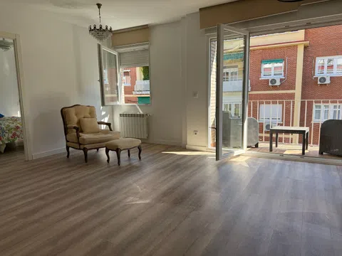 Piso en calle de Andrés Mellado, 85