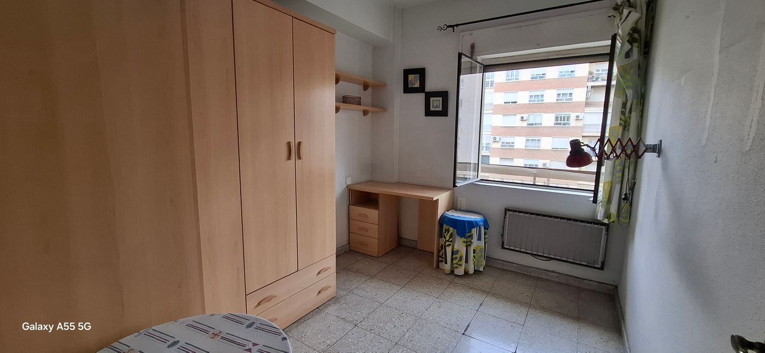 Piso en calle Pantano de Camarillas, 2 - Foto 10