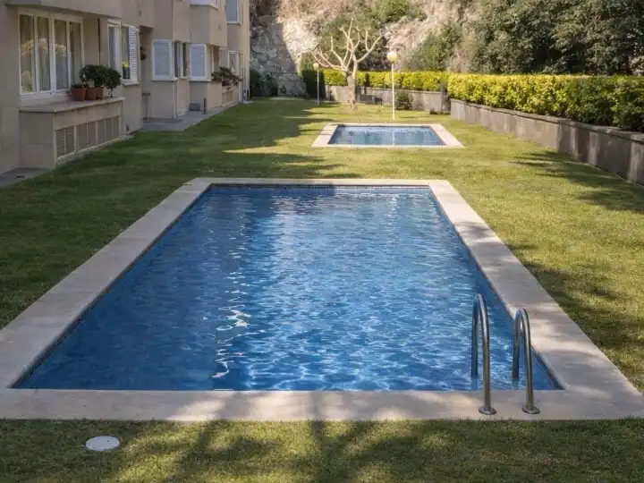 Local comercial en  Carrer dels Capellans 21 - Foto 4