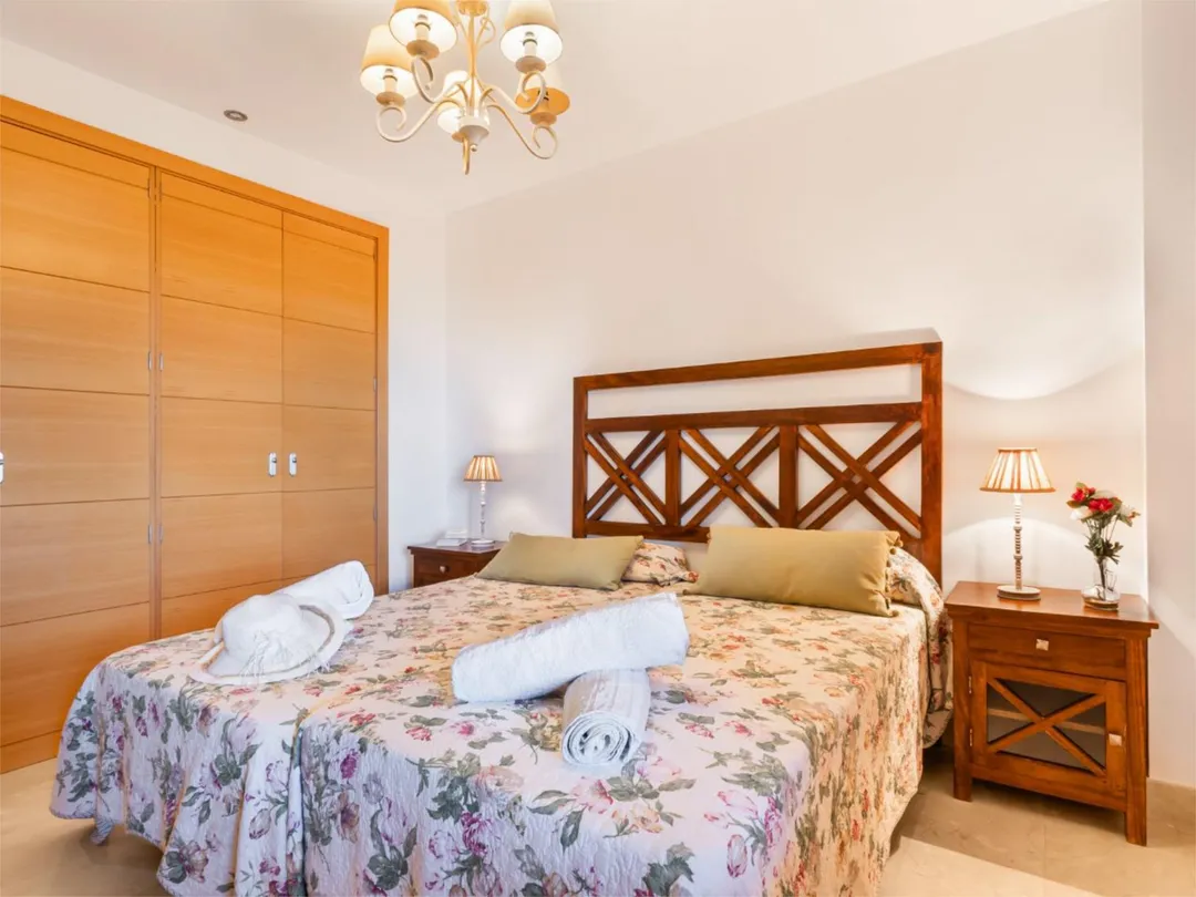 Casa adosada en  Calle Teodosio 12 - Foto 7