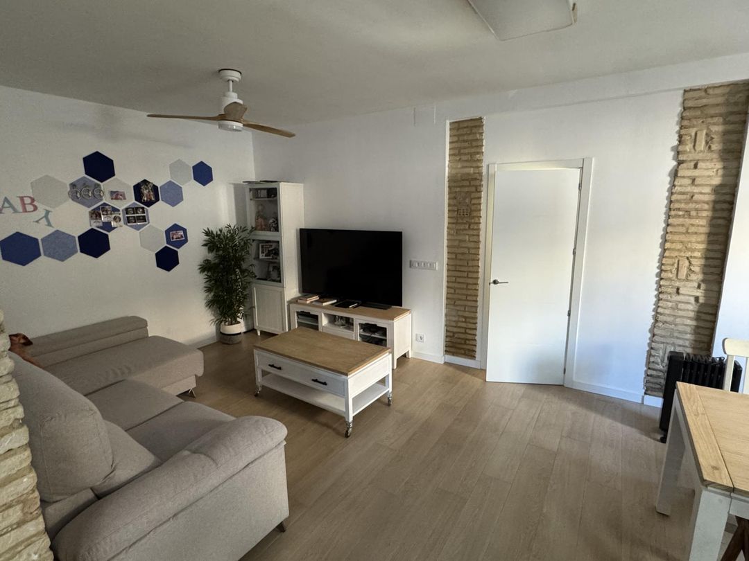 Planta baja en  Carrer Alfara del Patriarca 1 - Foto 8