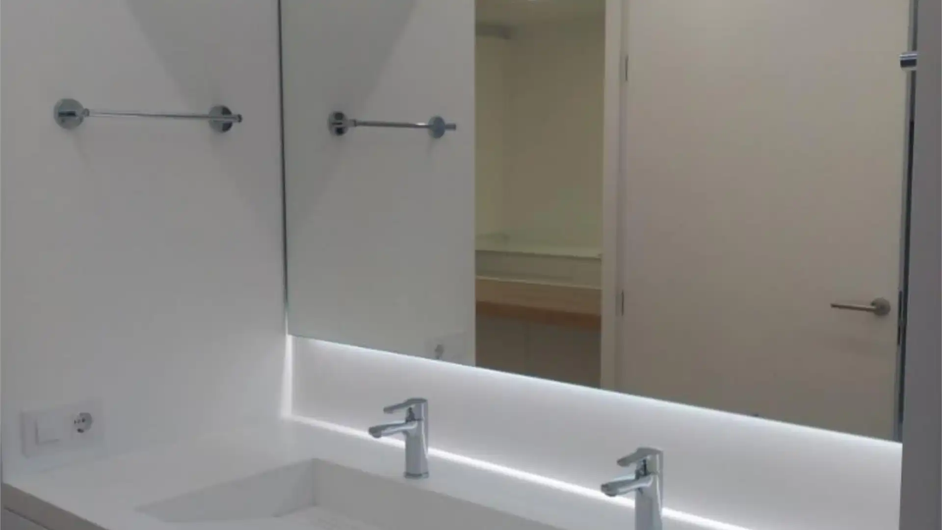 Piso en  Rúa Riego de Agua 42 - Foto 4