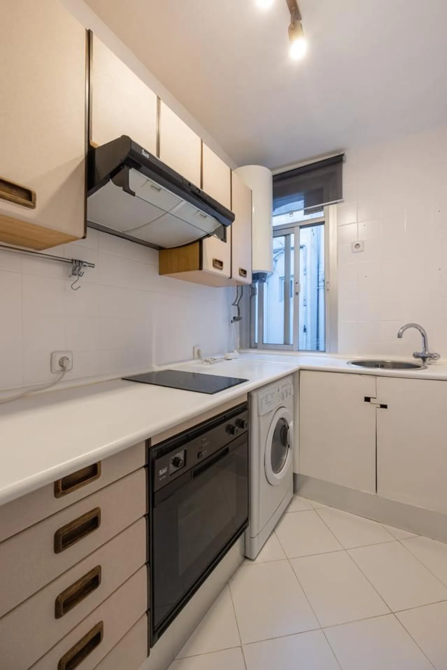 Piso en calle de Luchana - Foto 14