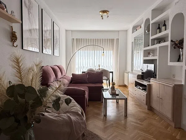 Piso en calle de Rafael Bergamín, 6